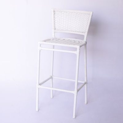 Banqueta Alta de Bistrô em Rattan Branco